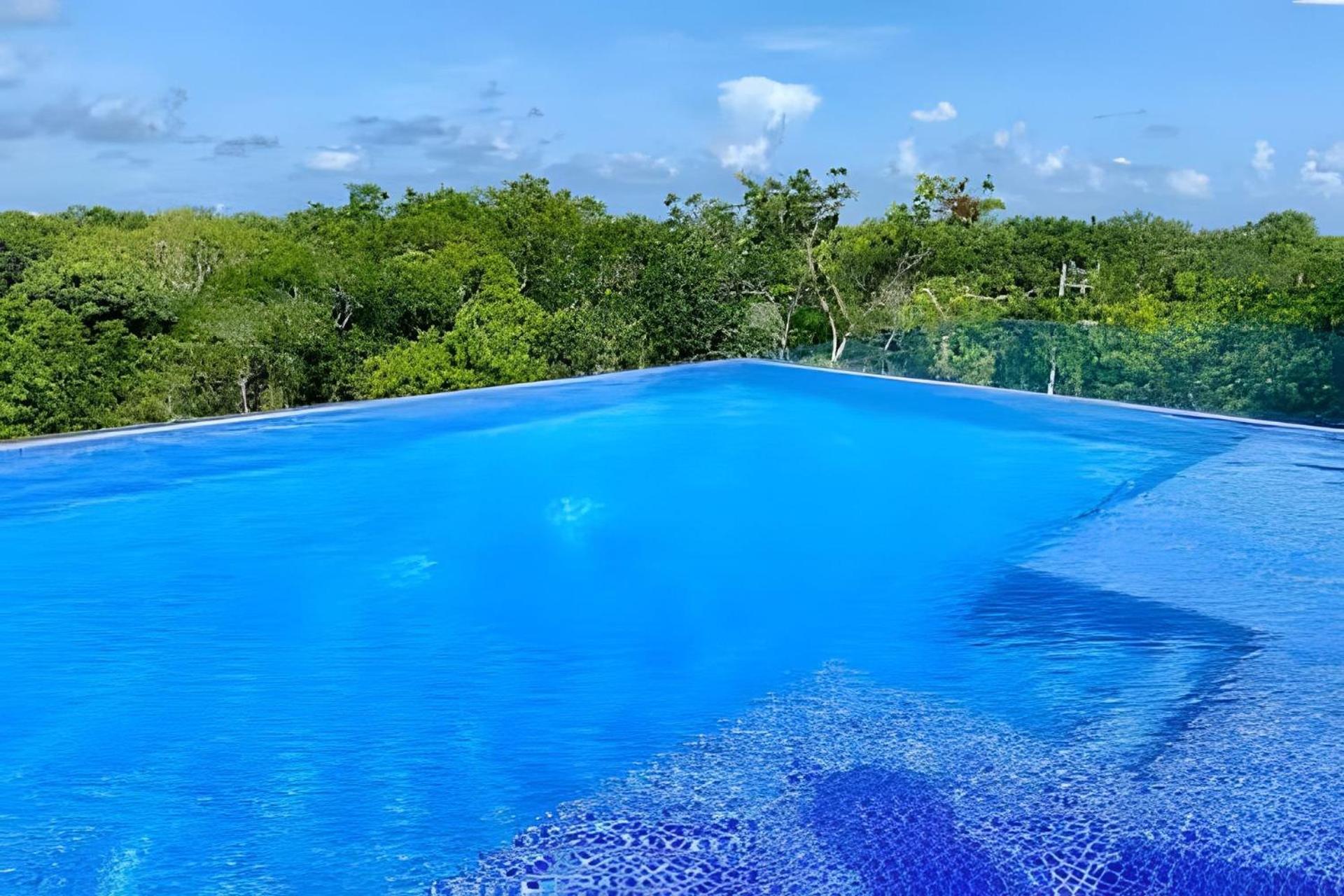 Suit Next To The Common Top Roof Exclusive Building Kingsize Bed 2 Super Pools, Gym, Grill Тулум Экстерьер фото